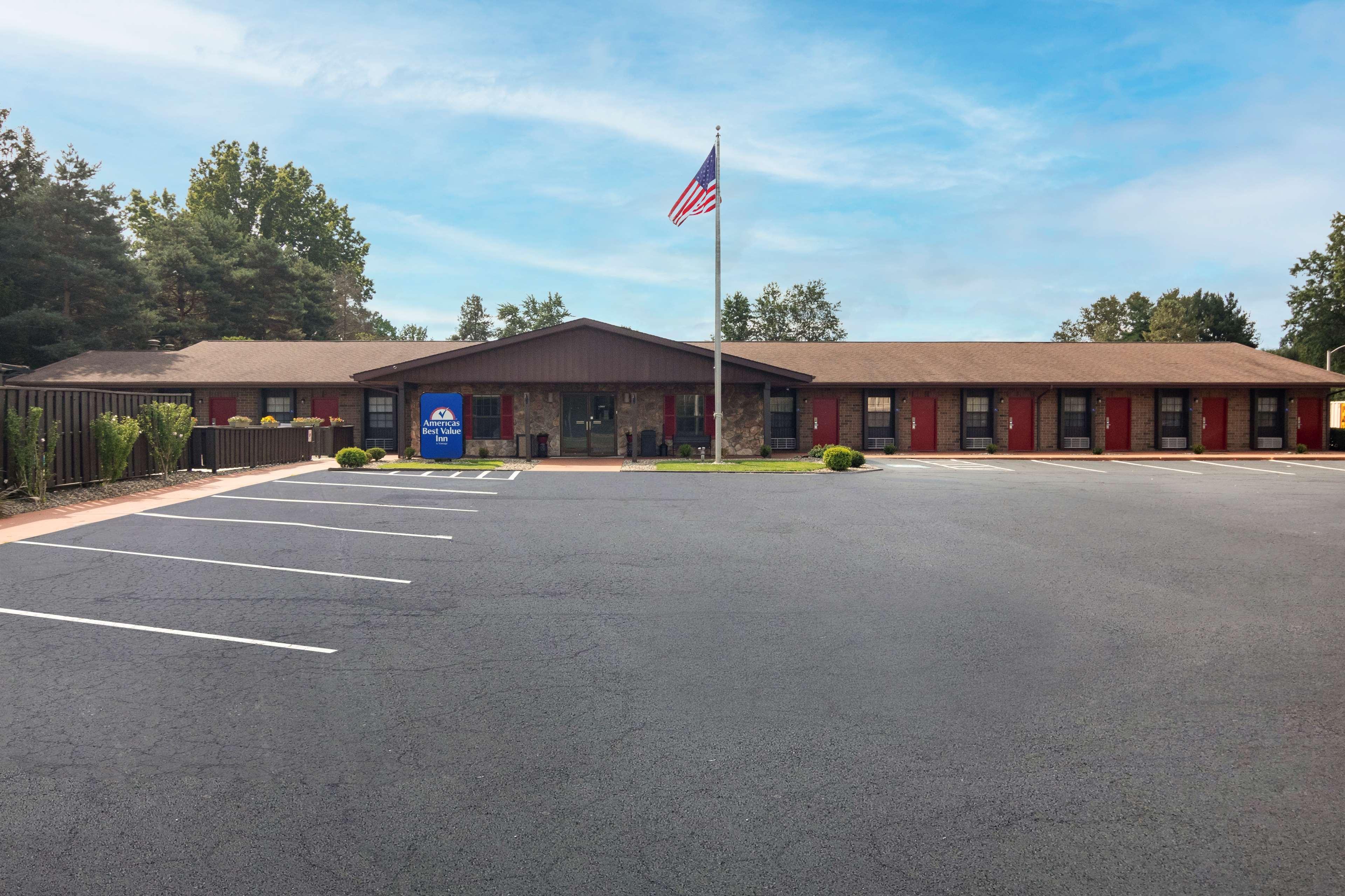 Americas Best Value Inn Alliance Exterior photo