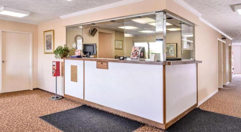 Americas Best Value Inn Alliance Exterior photo